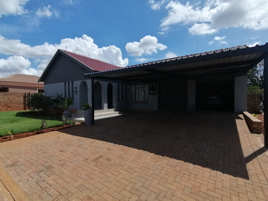 3 Bedroom Property for Sale in Vaal Park North West